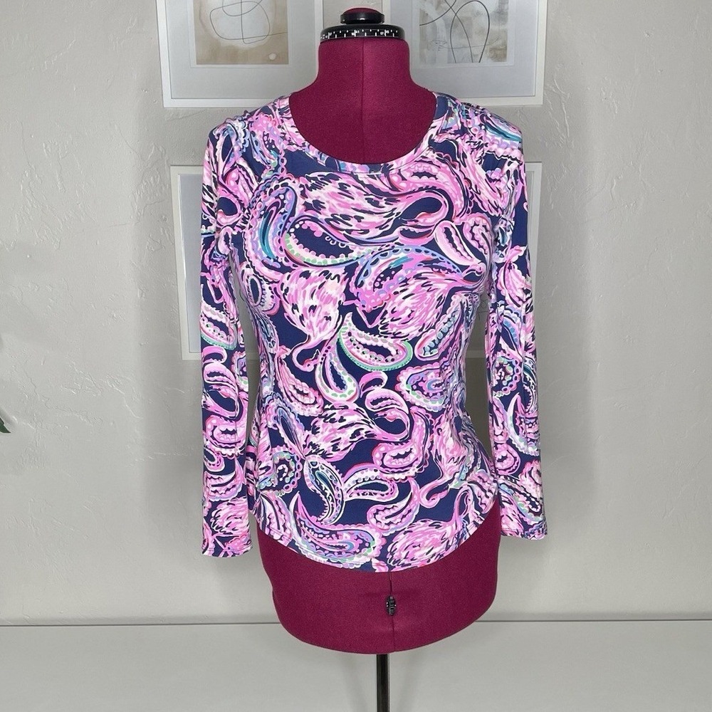 Lilly Pulitzer Luxletic Top Womens Small Pink Navy Paisley Long Sleeve Crewneck